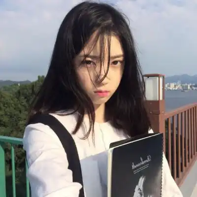 我只是个凡人感情也只图个安稳
