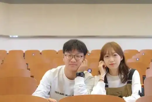 武汉大学出现学霸情侣,两人保研清华北大,听名字就很般配
