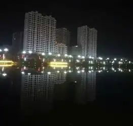 龙溪湖水生态公园迷人夜景

