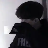 孤独寂寞男生头像寂寞孤独伤心男生头像

