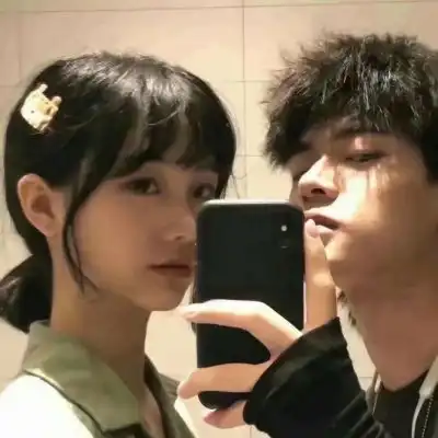 真人唯美意境甜蜜情侣头像
