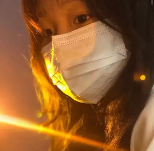 女生头像一见钟情的喜欢永远不会过时
