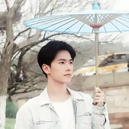 杨洋的图片我要很多
