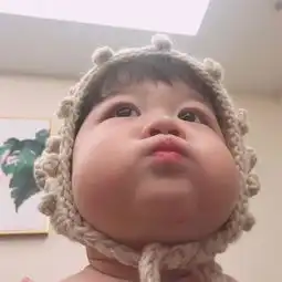 段子据说两男一女走在街上,三人都会觉得自己是电灯泡

