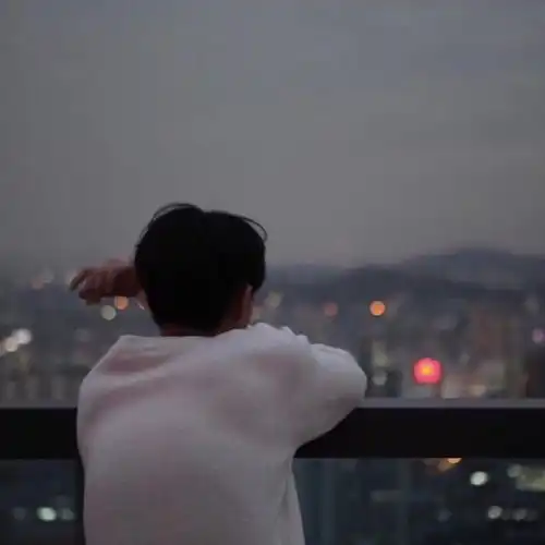伤心人

