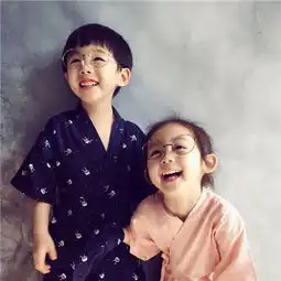 呆萌小孩情侣头像两张配对高清
