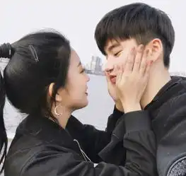 超有个性情侣头像动漫美图
