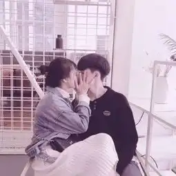 男生被女生kiss时在想什么
