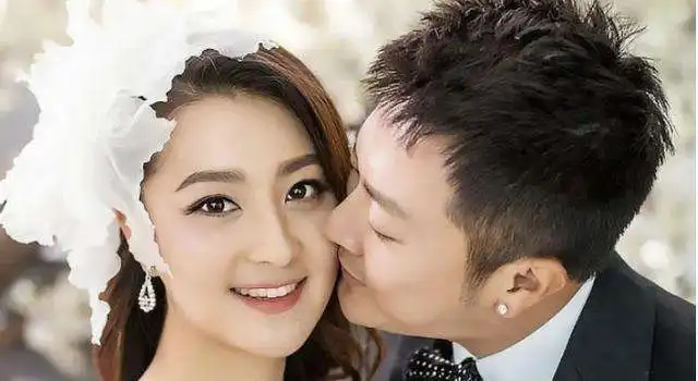 比王宝强还倒霉的男人,被骗婚两年,损失千万至今见不到儿子
