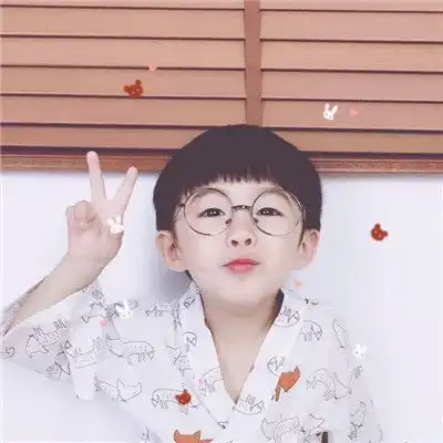 萌娃我不是你的小可爱了嘛.
