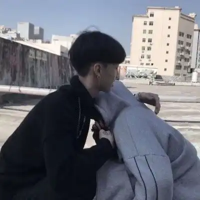 女生说困了,钢筋直男才回早点休息,高情商我都这样撩
