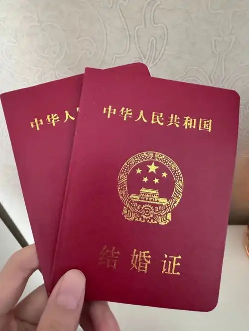 解说小伞和女友领证结婚爆料沙特杯lol奖金巨低
