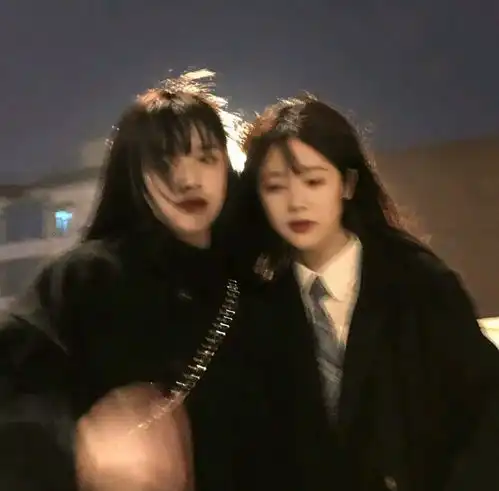 闺蜜头像你是要做富婆的人,不能被爱情牵绊
