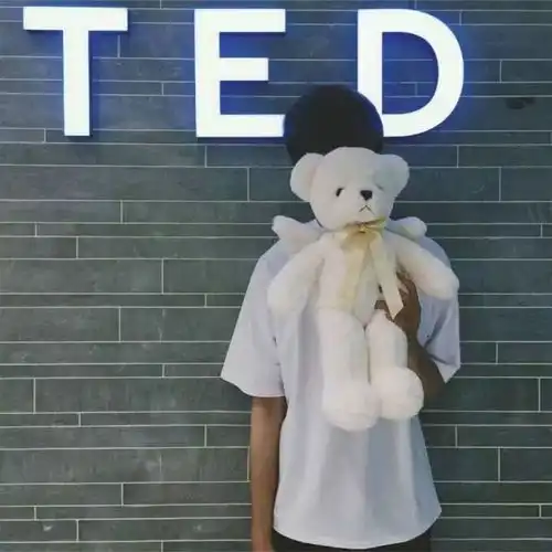 男生若真的爱你,在你面前会有的四个小动作,爱是藏不住的
