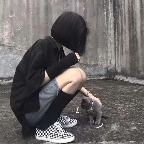 云梓短发原宿干净女孩丨听云与女生头像我要个性网
