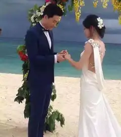 刘翔斐济婚礼现场照片非常质朴吴莎教练只是拍婚纱照

