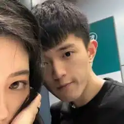 情侣头像丨如花美眷,似水流年回得了过去,回不了当初
