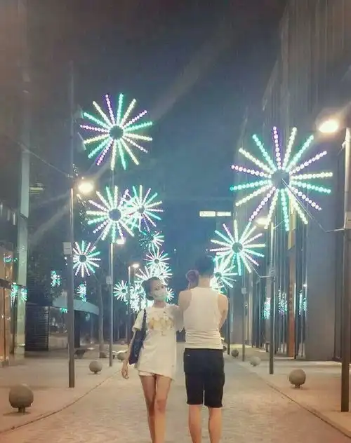 孙侨潞生前被情所伤,前男友账号曝光,两人使用情侣头像,孙侨潞曾想嫁给他
