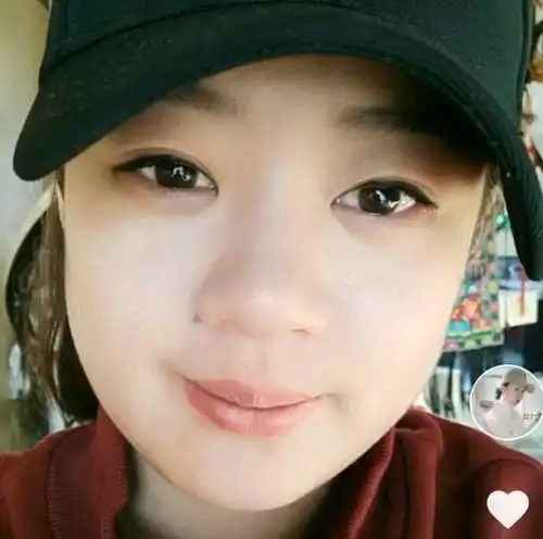 乡村爱情谢广坤骚扰前妻引孙小雨发火,当众揭老底曝光往事,丝毫不给情面

