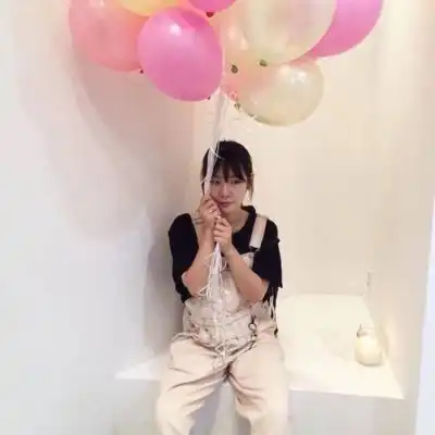 幸福小清新唯美情侣yy头像两张一对说爱太早喜欢就好
