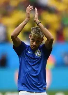 fifa评小组赛最佳阵容罗本领衔无梅西内马尔
