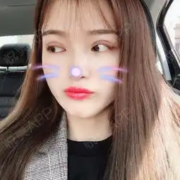 今天出去玩耍了,在车里自拍,越拍越觉得自己好看的不...双眼皮悦美整形
