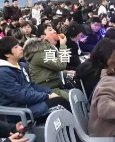 口吞香肠已过时,王思聪教玉米棒新吃法,网友危险动作请勿模仿
