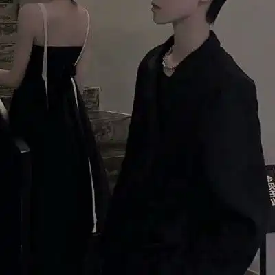 做男生的第几个女朋友最爽嘻嘻
