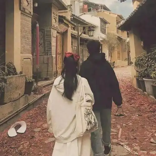 好看的真人系列情侣头像
