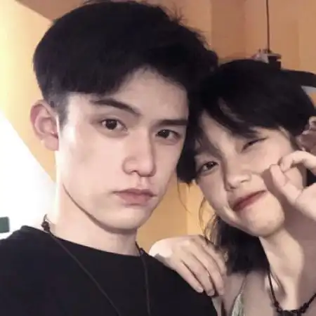情侣头像真人唯美浪漫一对一生一世只爱你一个人
