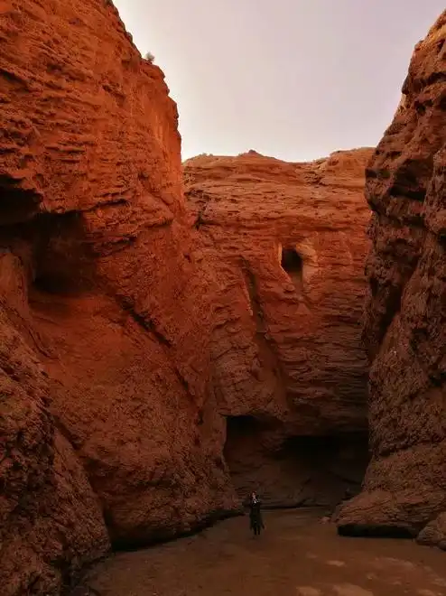 探秘幽深库车大峡谷,穿行险峻独库公路,惊叹大自然的造化
