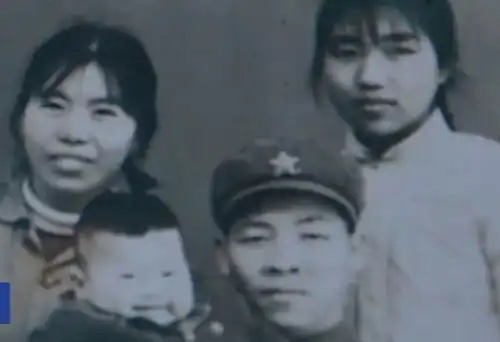发妻死了,女儿病逝,81岁老人苦守动物园32年,他却说值得老罗
