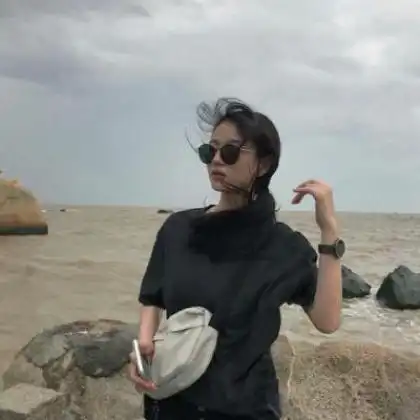 特别个性好看的情侣头像一男一女分开两张
