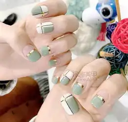 头版美甲充满少女情愫的诗意豆绿色
