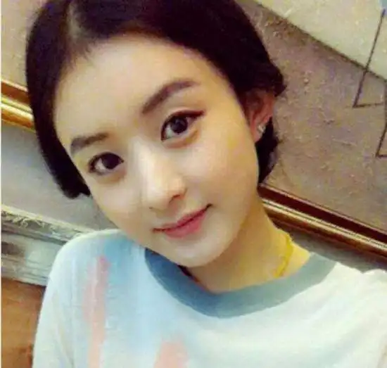 继赵丽颖被群嘲后杨幂也被群嘲了,网友直言都是发际线惹的祸
