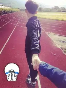 情侣皮肤一男一女幸福甜蜜的情侣皮肤图片
