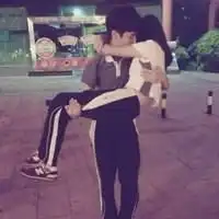qq头像我承认我羡慕情侣
