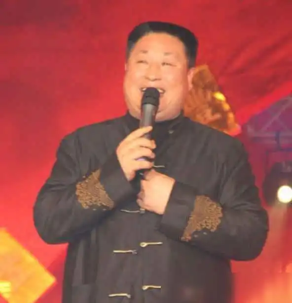 赵本山追忆去世大徒弟,满满的父爱,告诫徒弟要关心你们的大嫂
