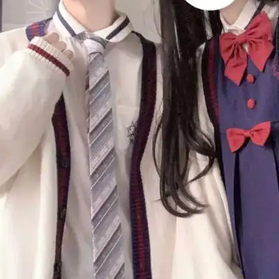 甜蜜虐狗情侣头像一人一张
