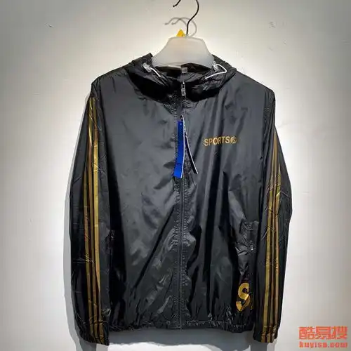 潮牌春款情侣风衣
