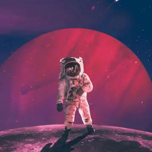 最近很火的太空系列孤独的宇航员头像图片
