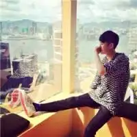 微信情侣头像一对的亲吻图片
