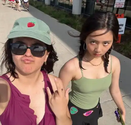 爸去哪萌娃现状森碟变淑女,石头认不出,最后一个争议大
