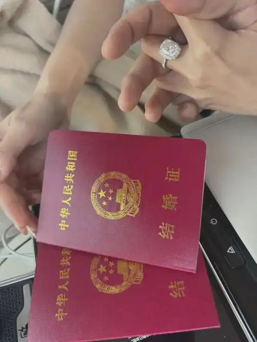 汪小菲正式领证结婚张兰拒绝财产公证,马筱梅成下一个李嘉欣
