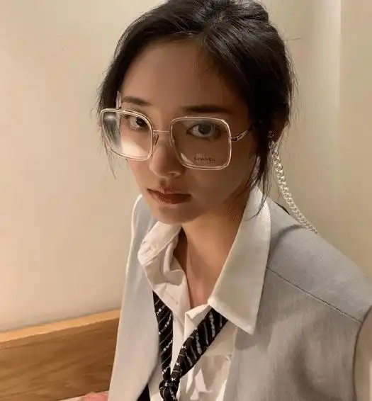 常服
