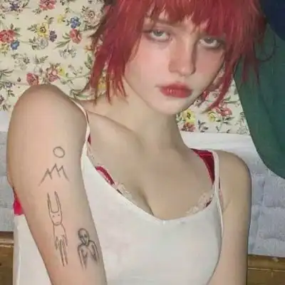 超好看的ins风女头,女生氛围感头像超好看看不腻
