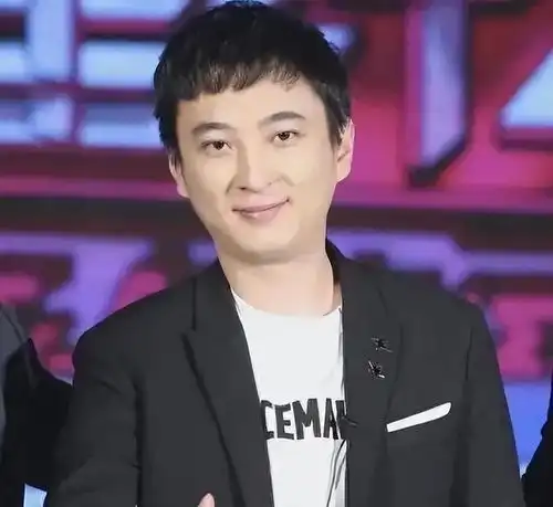 王思聪被控诉不认私生女好友在线辟谣,本人日本晒豪车懒理风波
