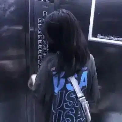 背影头像消除烦恼的可爱沙雕文案
