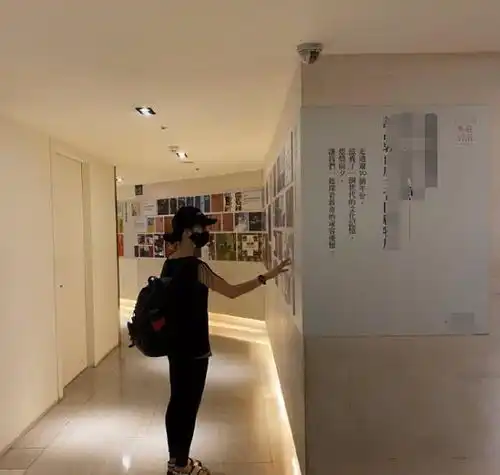 林依晨逛书店心情低落叹气,身姿纤细脸消瘦,备孕一年半仍无喜讯
