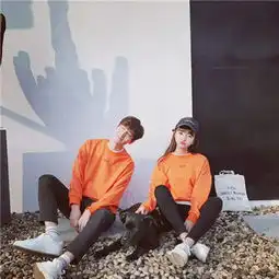 2018情侣头像一男一女超拽小清新头像时间会证明你是对的人
